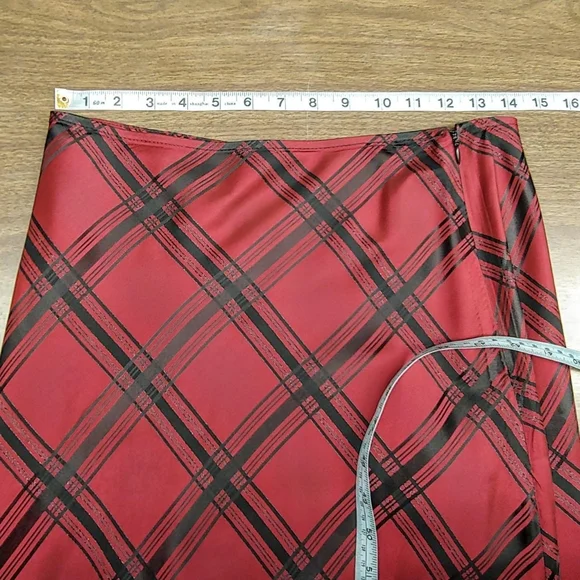 Blood red bias plaid formal maxi skirt - Picture 5 of 8
